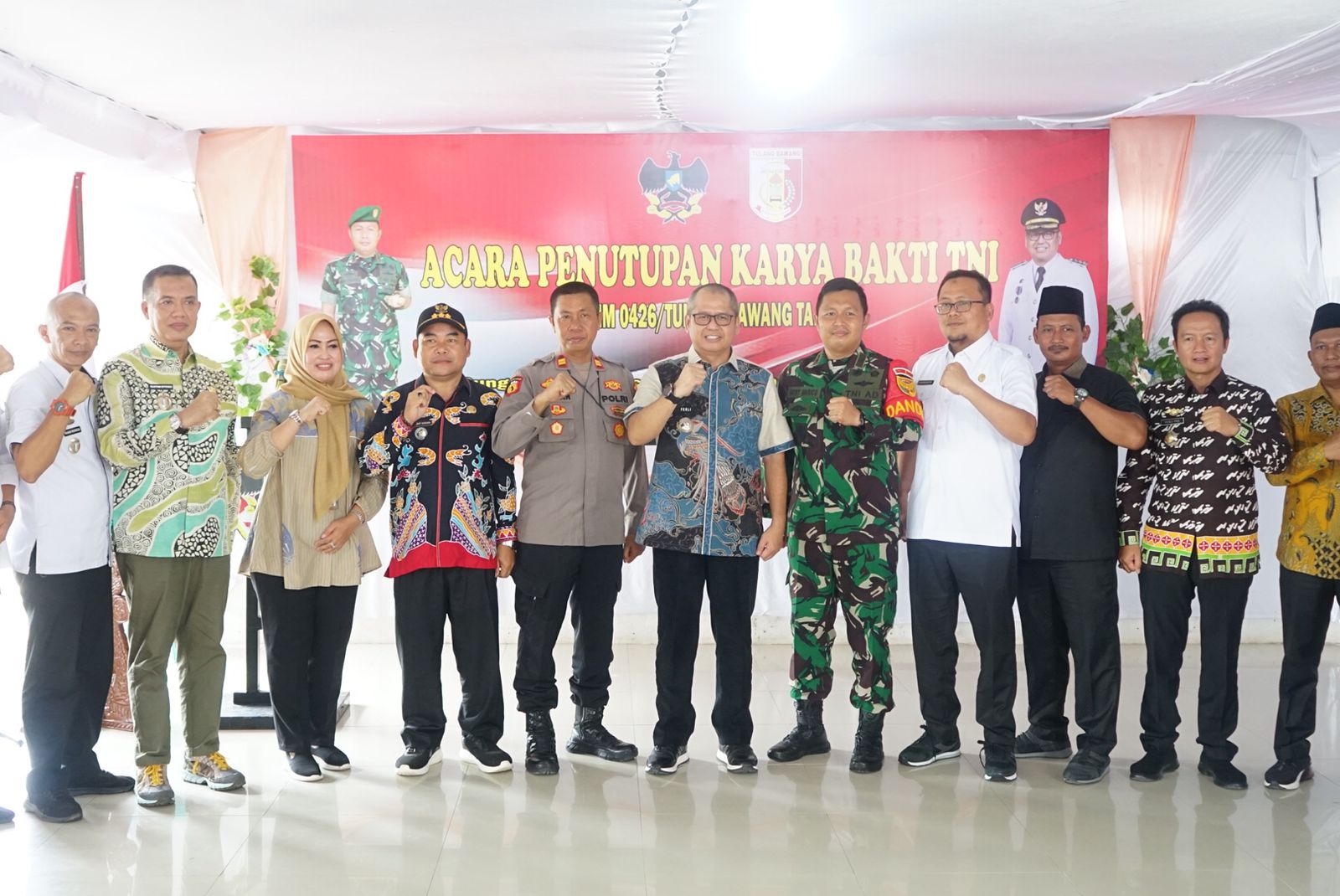 Pj Bupati Tulang Bawang Resmi Tutup Kegiatan Karya Bakti TNI Tahun 2024 Kodim 0426 Tulang Bawang