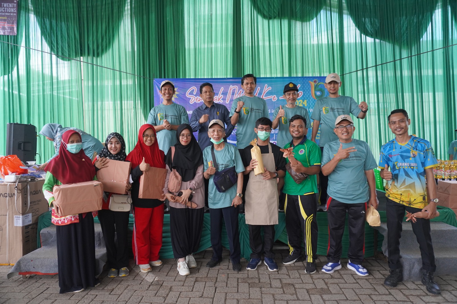 Bangun Kekompakan, RSU Muhammadiyah Metro Adakan Lomba dan Bagi Doorprize untuk Pegawai