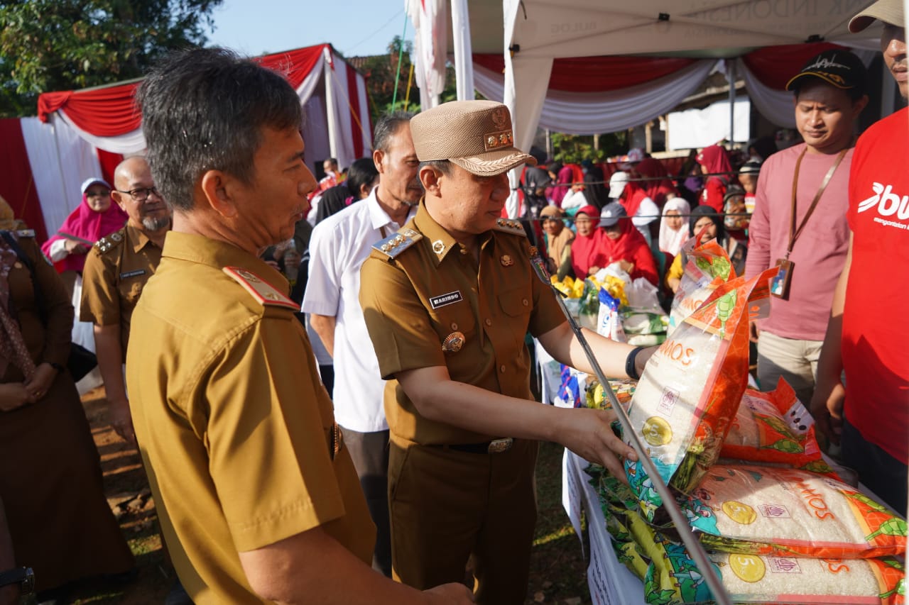 Pj. Bupati Pringsewu Buka Kegiatan Gerakan Pangan Murah