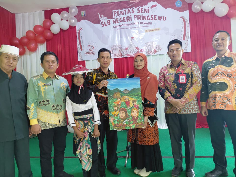 Pentas Seni SLBN, Rahayu Sri Astutik: Keterbatasan Bukan Penghalang untuk Berprestasi