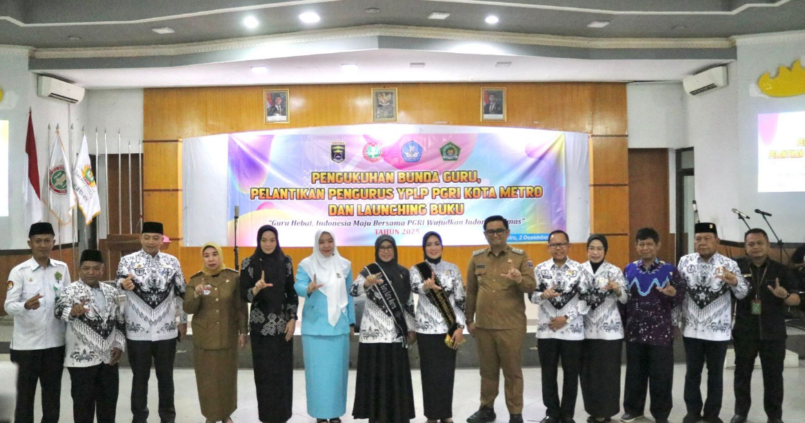 UM Metro Fasilitasi Pengukuhan Bunda Guru, Pelantikan YPLP PGRI Kota Metro, dan Launching Buku Pendidikan
