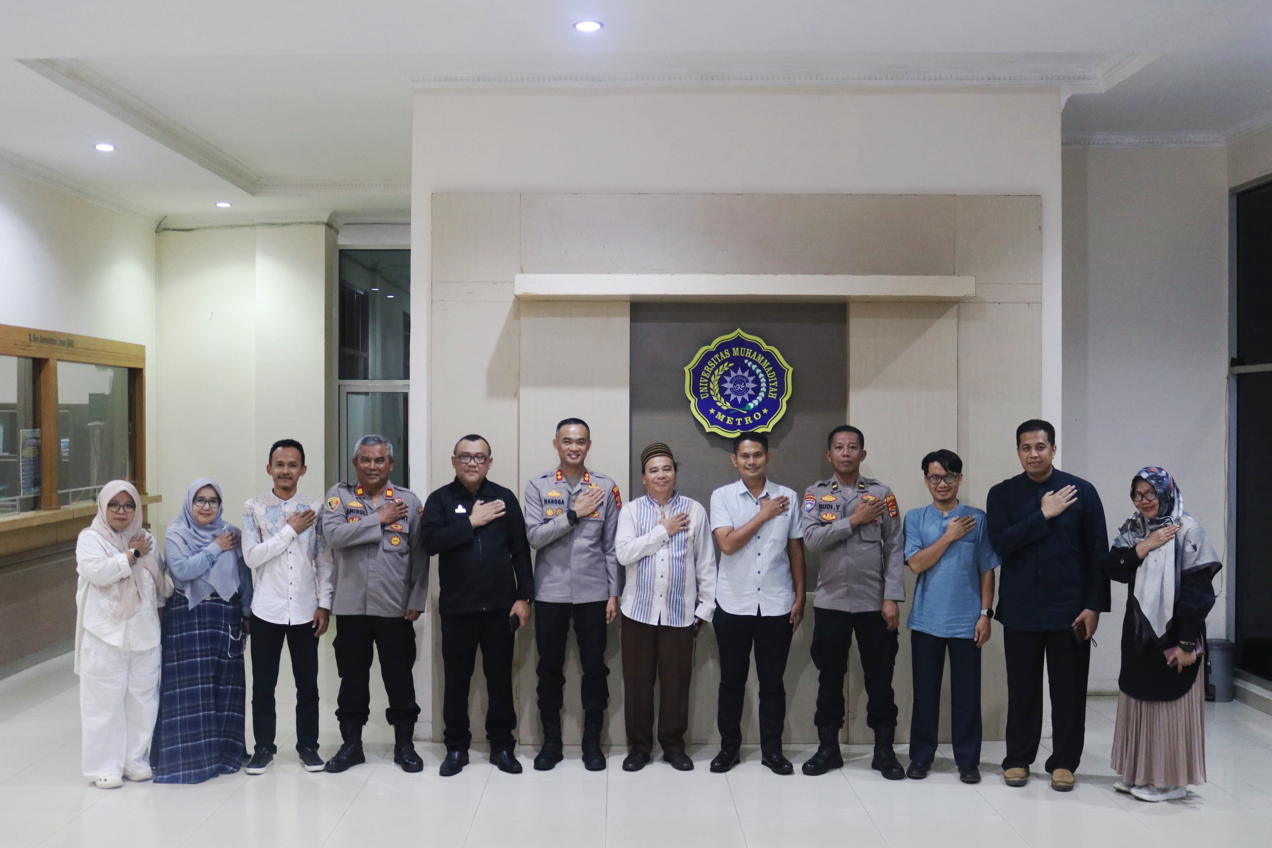 Kemitraan Strategis Tridarma Perguruan Tinggi UM Metro dan Polres Kota Metro dalam Pengembangan Kinerja Kepoli