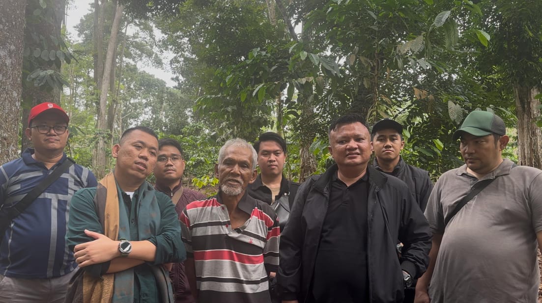 Bersembunyi di Hutan Lindung, DPO Tipikor Muhamad Azhari Akhirnya Ditangkap Kejaksaan
