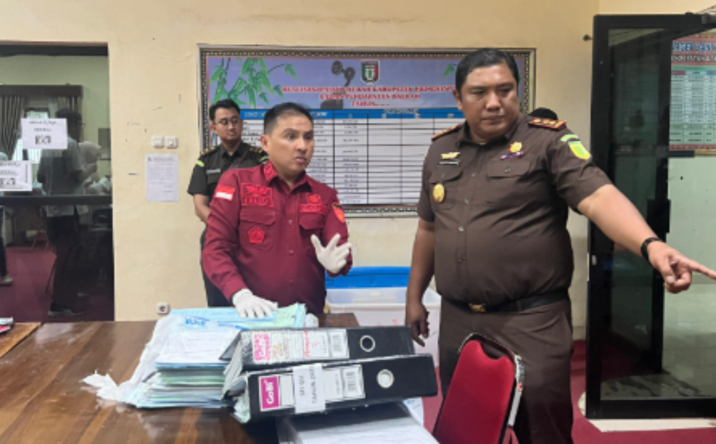 Perkara Korupsi, Rumah dan Kantor Bapenda Digeledah Kejari Pringsewu