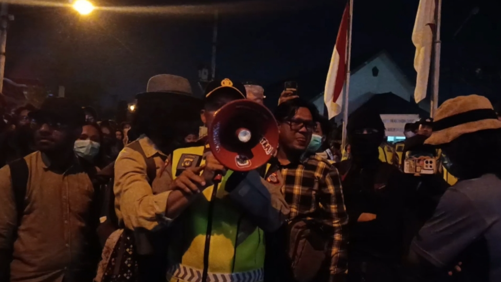Demo Mahasiswa di Gramedia Yogyakarta Berujung Ricuh, Warga Terlibat Saling Dorong