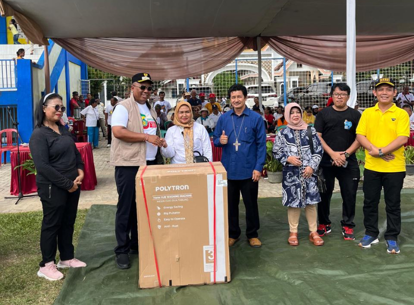 Wabup I Komang Koheri Hadiri Senam Sehat HUT Gereja Katolik Paroki ke-88 Wilayah Tengah