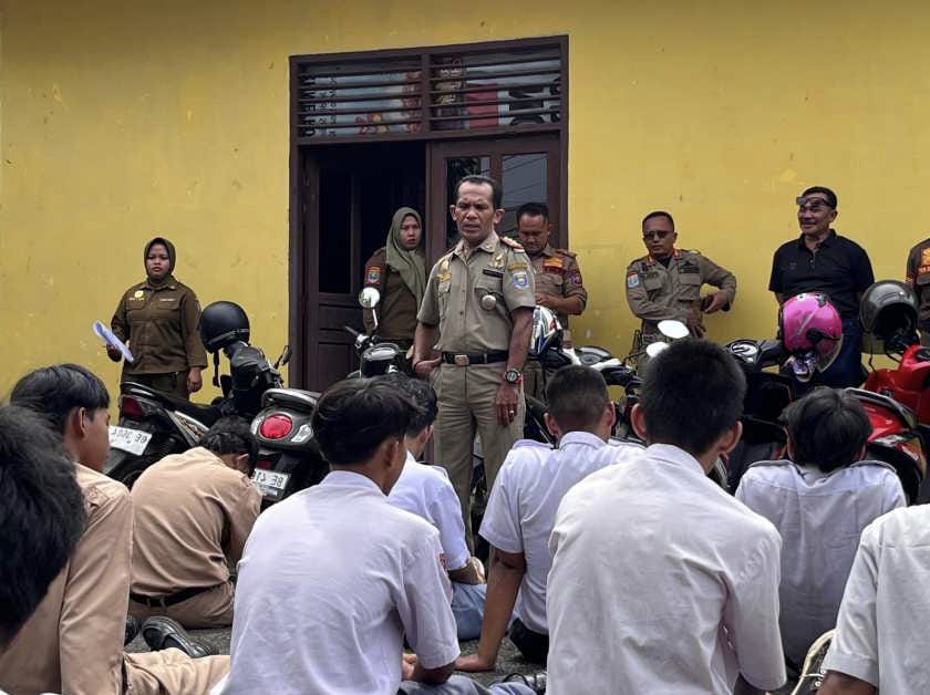 Bolos Sekolah, 26 Siswa Terjaring Razia Satpol PP di Kota Metro! 