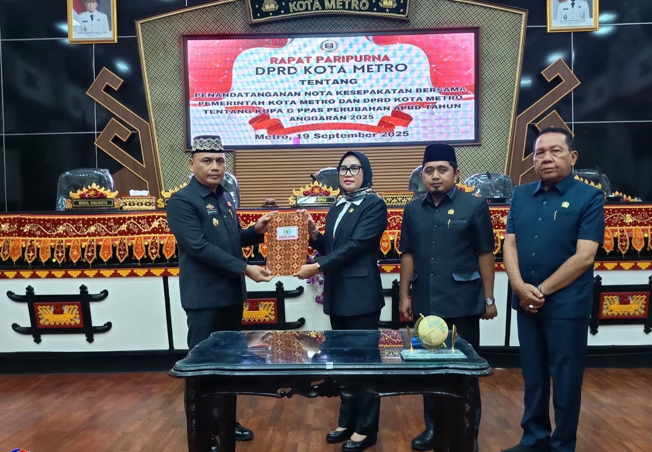 Rapat Paripurna, DPRD Kota Metro Setujui KUA-PPAS Perubahan APBD TA 2025