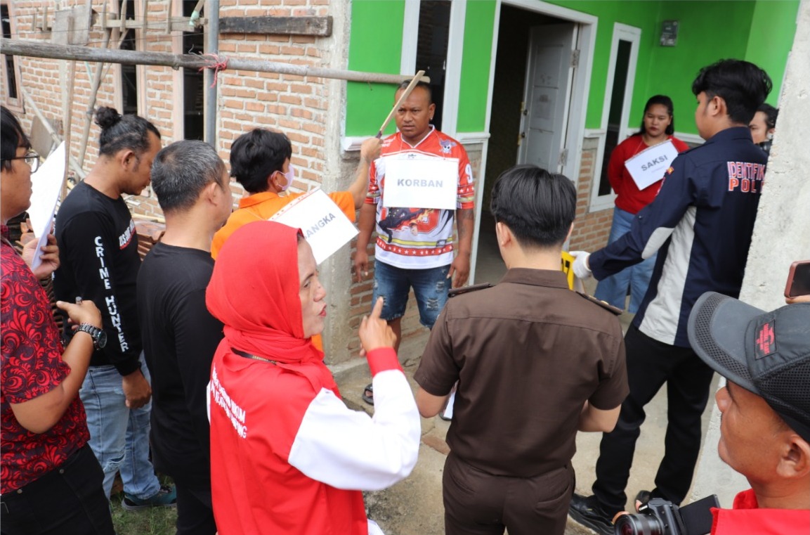 Polisi Rekonstruksi Pembunuhan Kakak Ipar di Pringsewu, 17 Adegan Ungkap Kronologi Kejadian