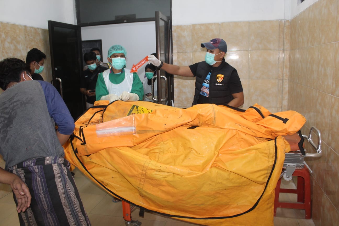 Dikira Boneka, Penemuan Jasad di Pinggir Sungai Way Tebu Pringsewu Bikin Warga Geger