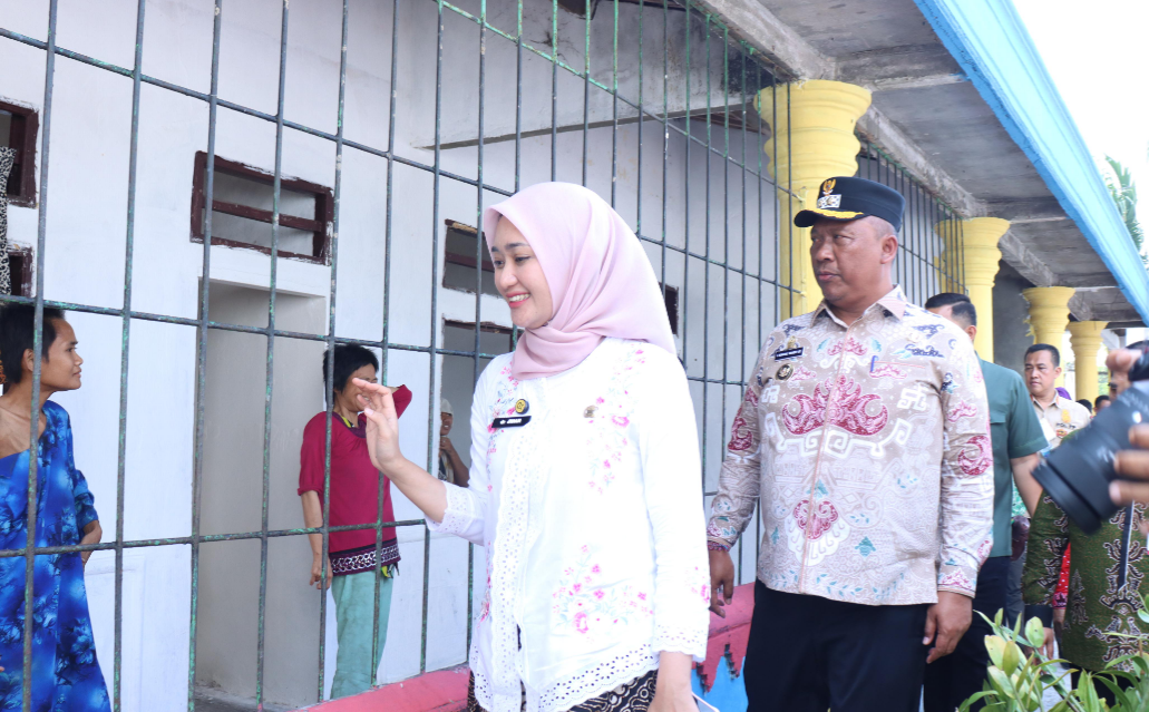 Wabup Lamteng Dampingi Wagub Lampung Kunjungi Yayasan Panti Sosial Penyandang Mental Srikandi