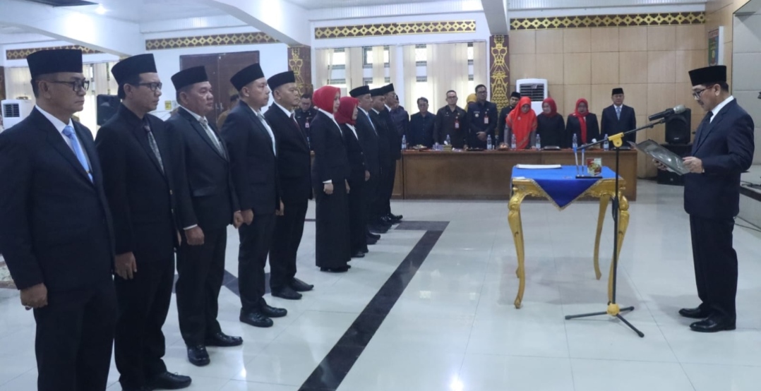 Bupati Hamartoni Lantik 10 Pejabat Eselon II Lampung Utara, Ini Daftarnya
