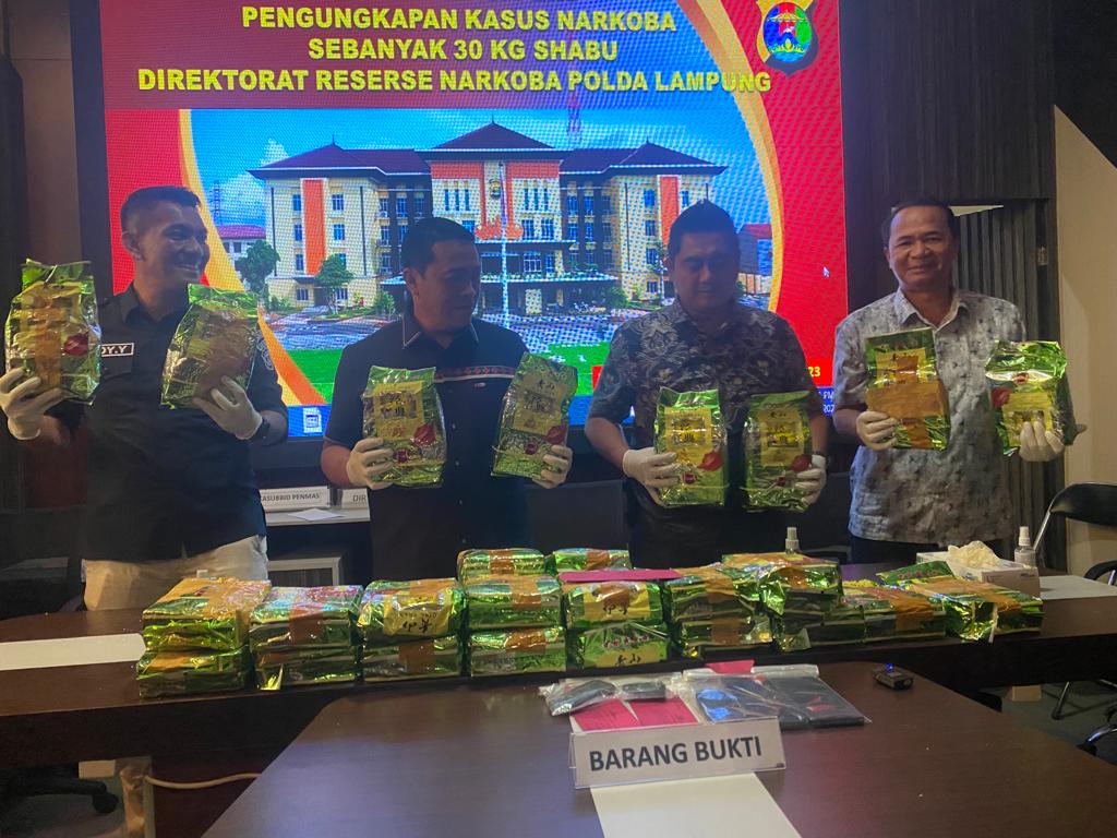 Polda Lampung Gagalkan 30 Kg Penyelundupan Narkotika saat Melintasi Bakauheni