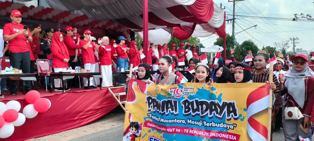 Pemkab Mesuji Gelar Pawai Budaya Memperingati HUT RI ke-79