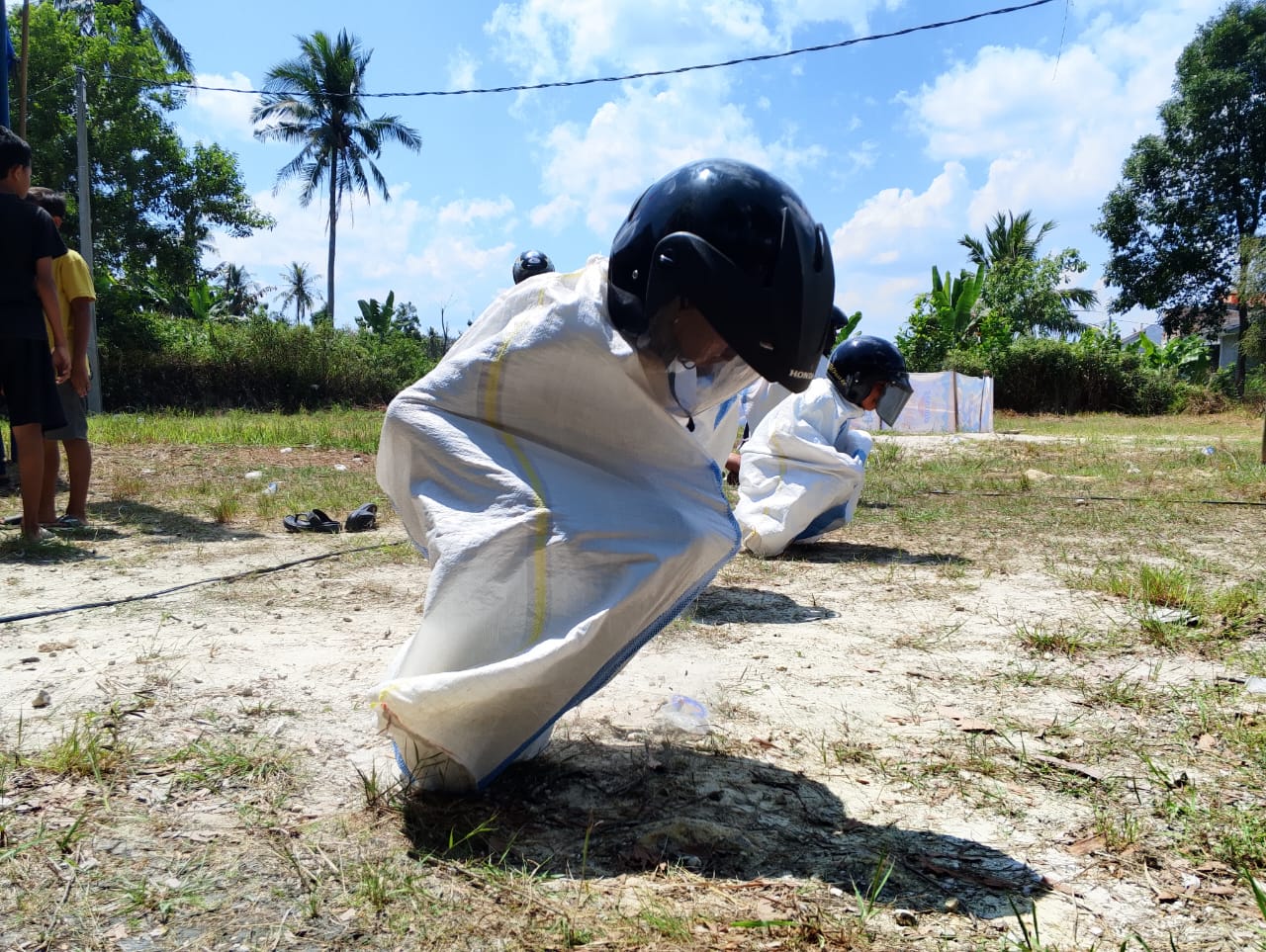 Keseruan Lomba Balap Karung Warga Perum GIP, Meriahkan HUT Ke-80 RI