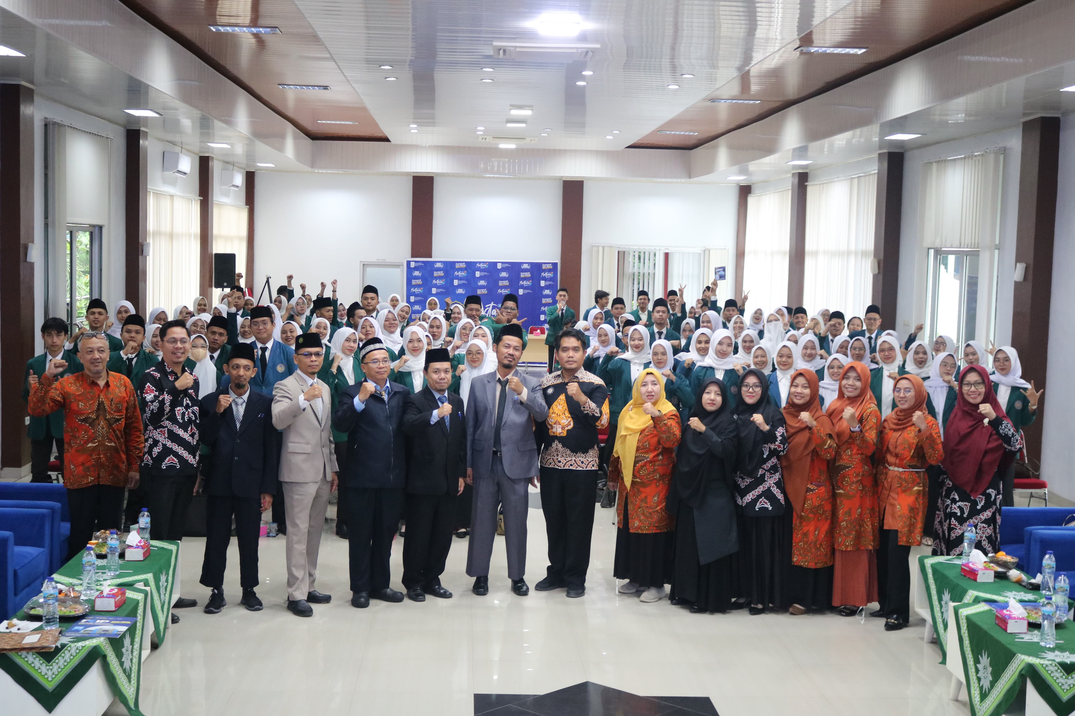 Yudisium II UM Metro: 126 Mahasiswa FKIP dan FEB Resmi Raih Gelar Akademik