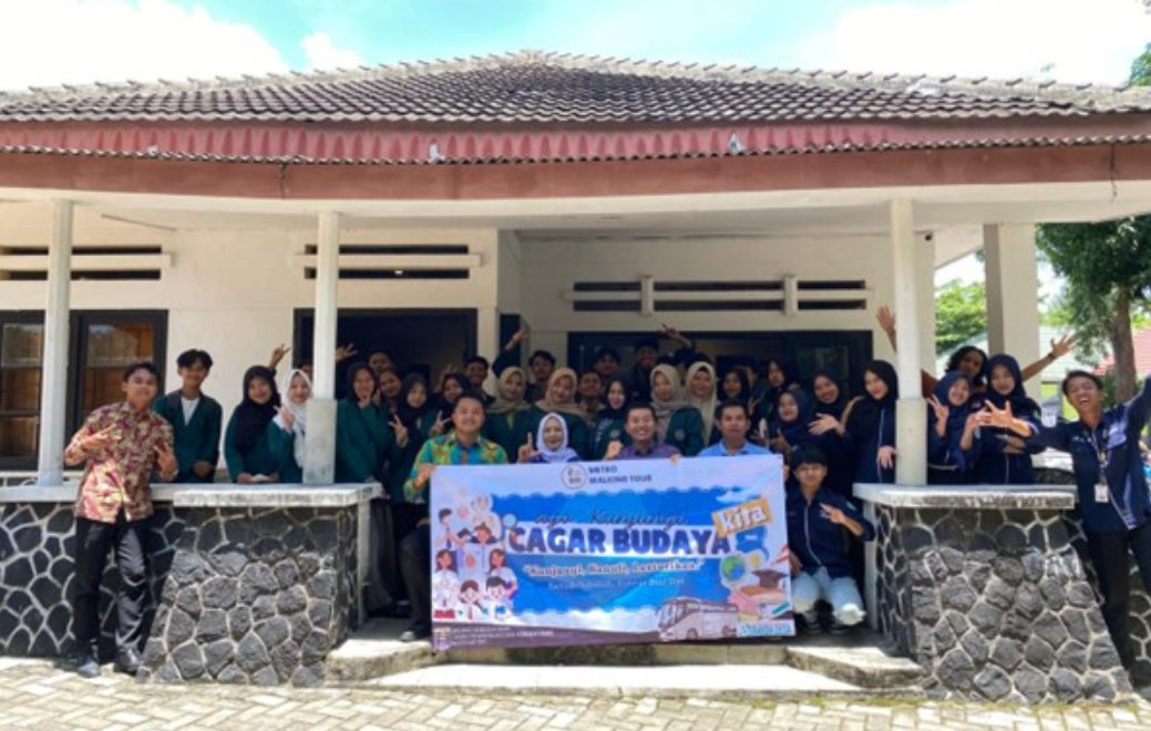 Pelatihan Tour Guide (LokaKarya Pencapaian profil Lulusan Mahasiswa) Prodi Pendidikan Sejarah tahun 2025