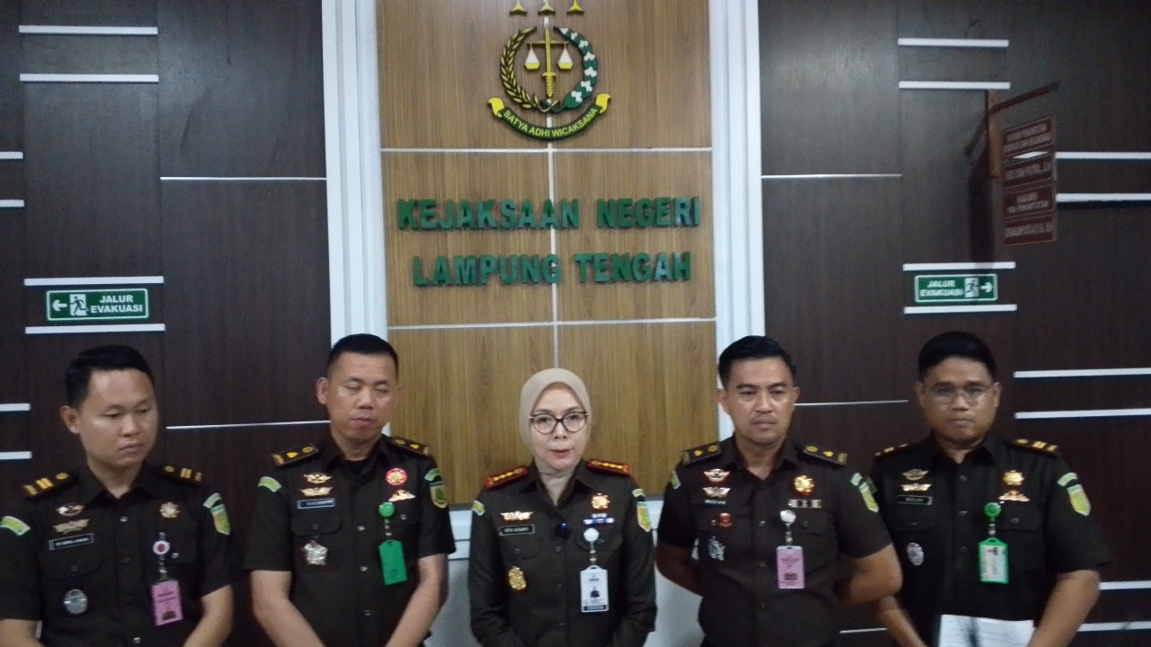 Rugikan Keuangan Negara 1 Miliar Lebih, Kejari Lamteng Resmi Tetapkan dan Tahan RAY
