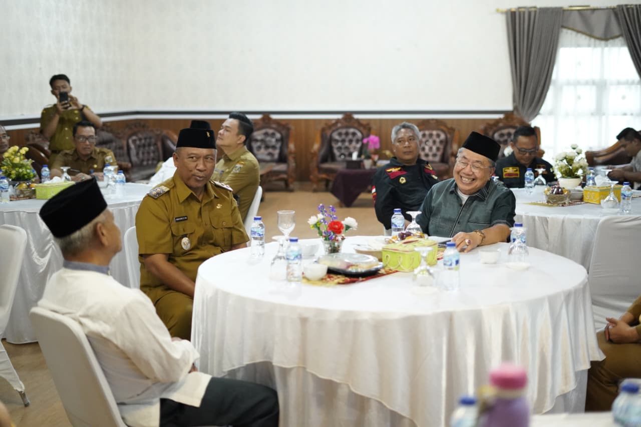 Plt. Bupati I Komang Koheri Terima Kunjungan Andi Ahmad Sampurna Jaya