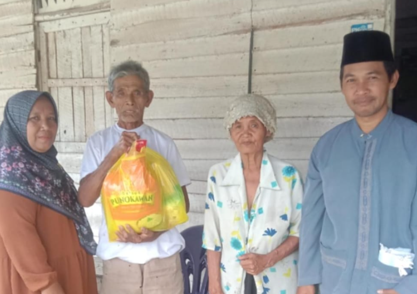 Jumat Berkah Masjid Baitul Makmur Tubaba, Kado Ramadhan untuk Duafa dan Lansia