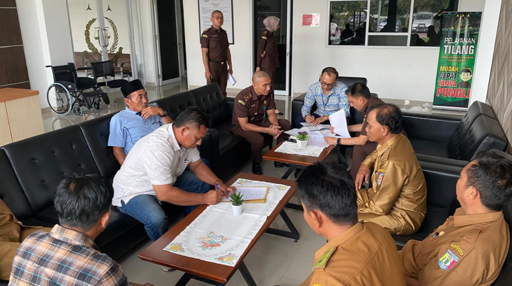 Penyidik Kejari Pringsewu Kembali Sita Titipan Pengembalian Kerugian Negara Dugaan Korupsi Bimtek 2024