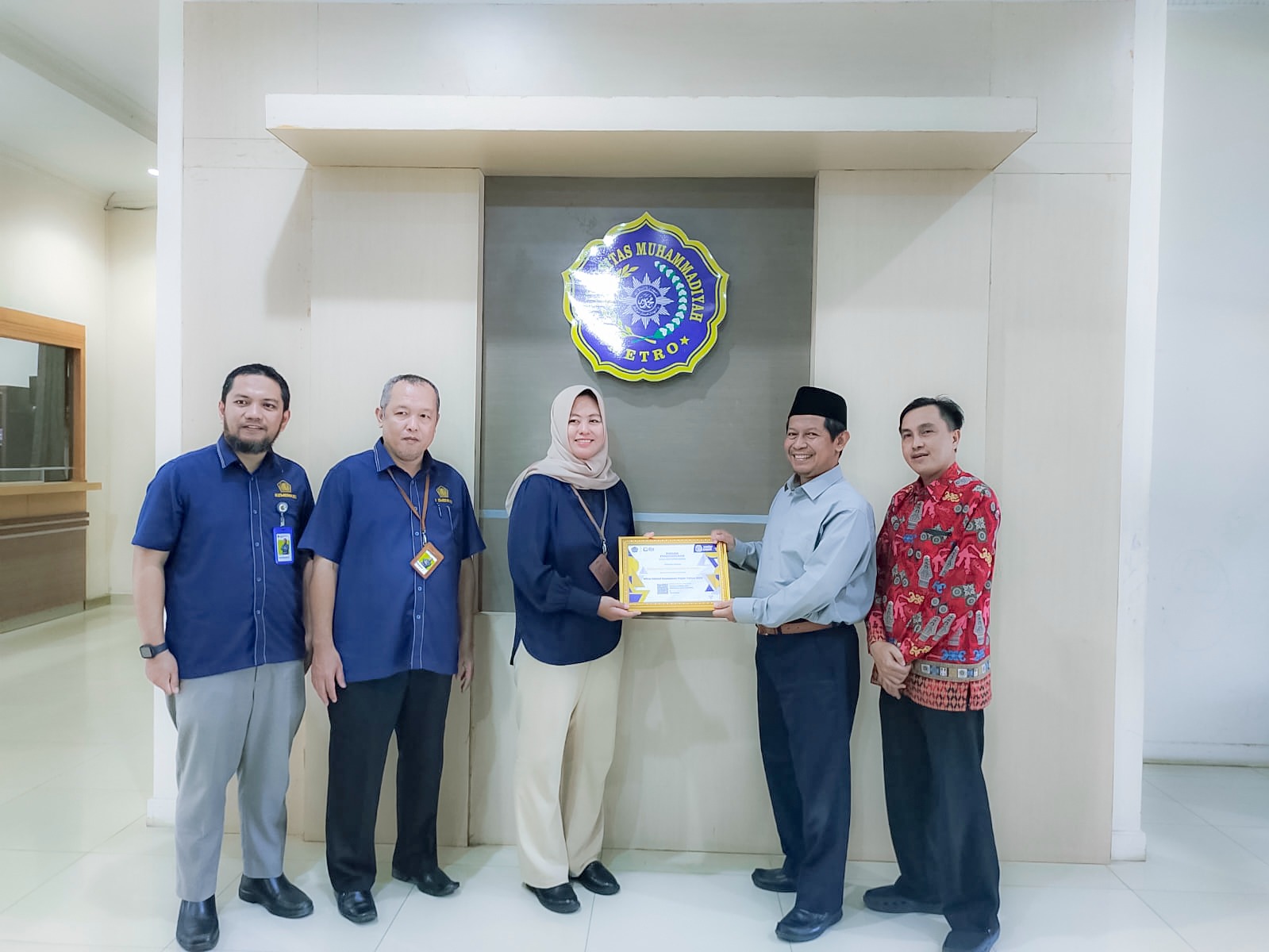 UM Metro Raih Penghargaan Sebagai Mitra Inklusi Kesadaran Pajak Tahun 2023 dari Kanwil DJP Bengkulu-Lampung