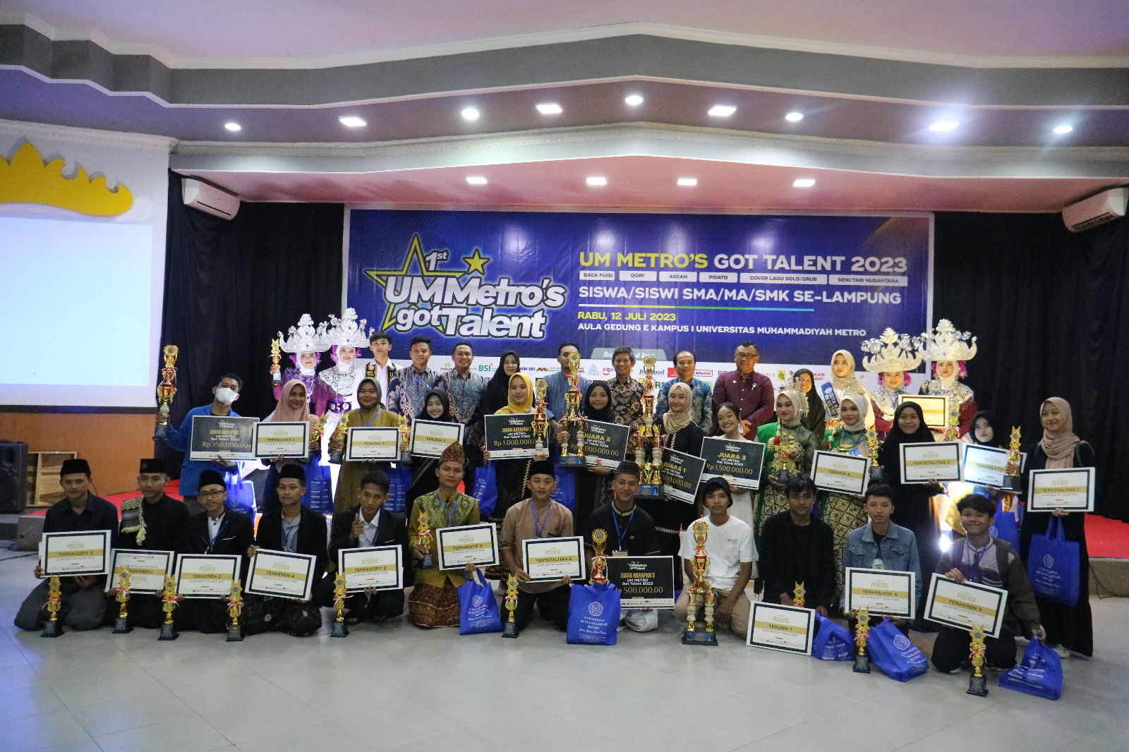 30 Murid SMA/SMK Se-Lampung Juarai UM Metro's Got Talent 2023