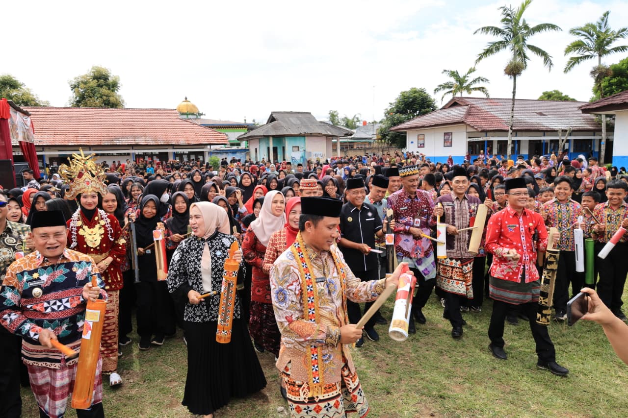 Kekuhan Diresmikan Bupati Lambar Sebagai Sistem Peringatan Dini Berbasis Kearifan Lokal