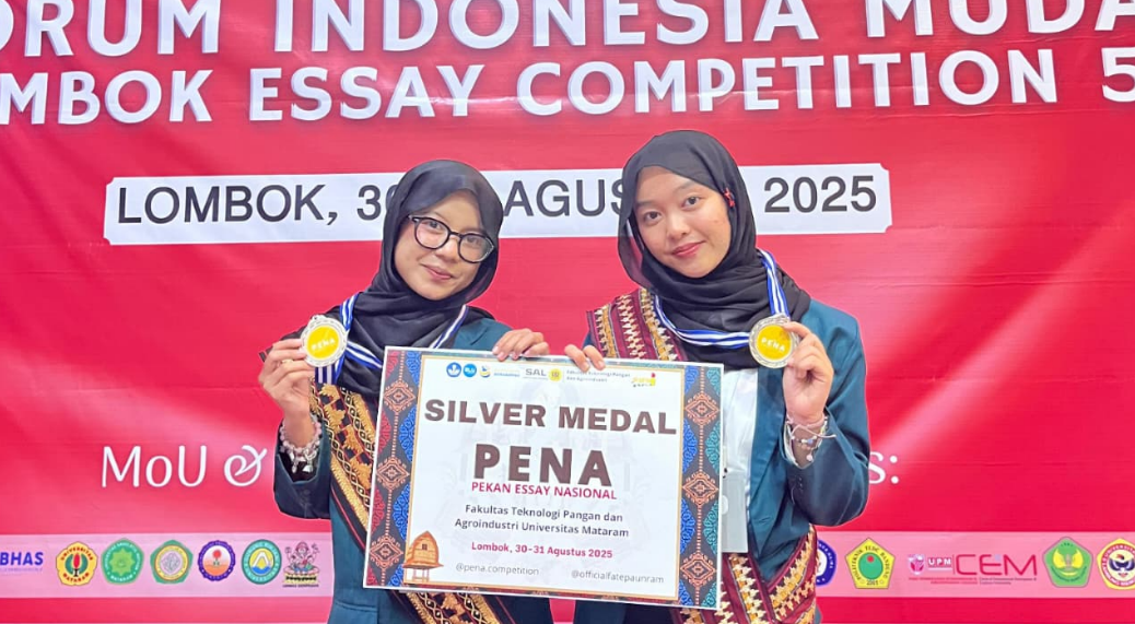 Dua Srikandi UM Metro Sabet Medali Silver di Ajang Essay Nasional PENA 2025