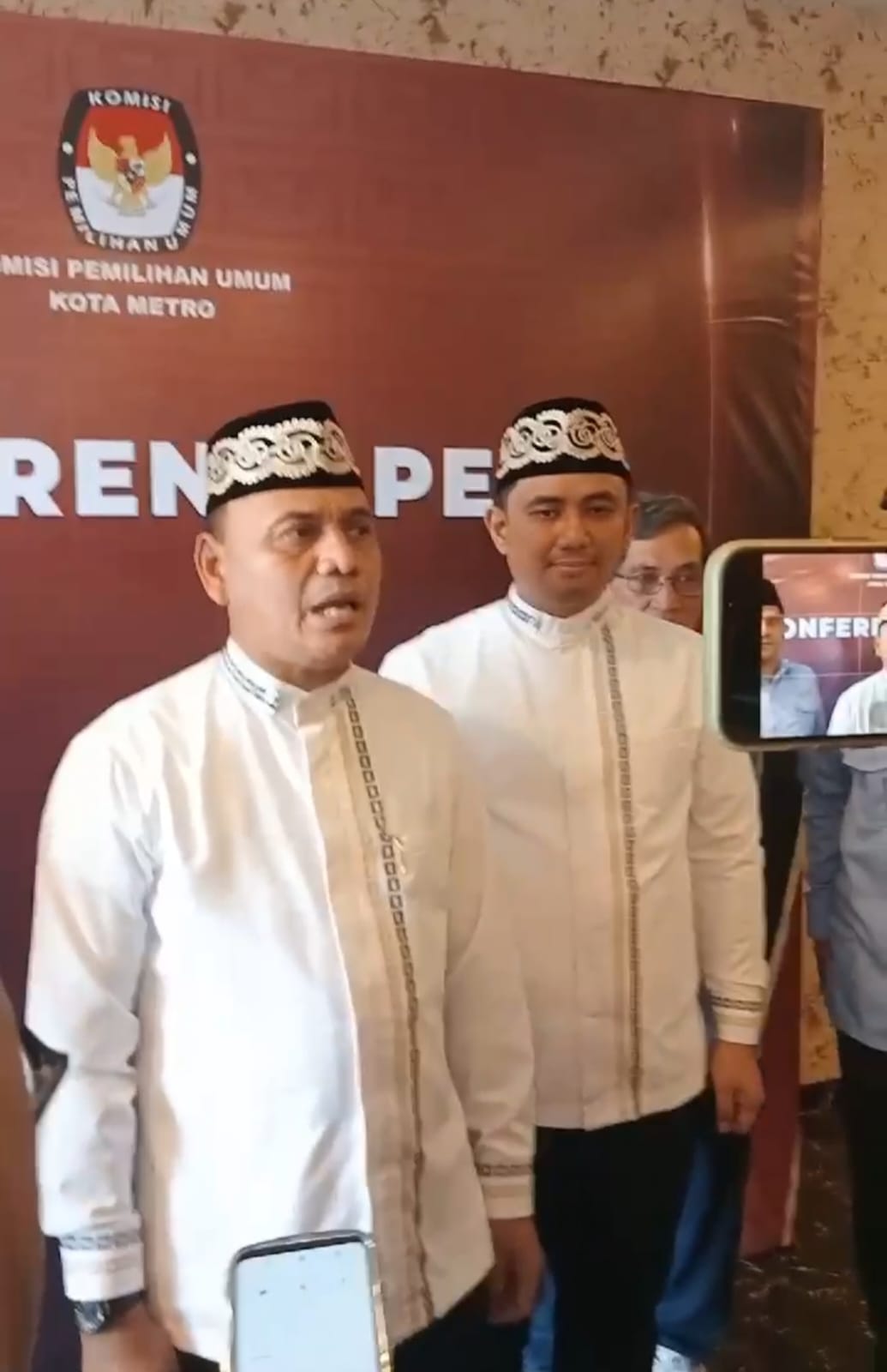 Wahdi-Qomaru Diterpa Banyak Masalah, Bambang-Rafieq Debat Tanpa Lawan