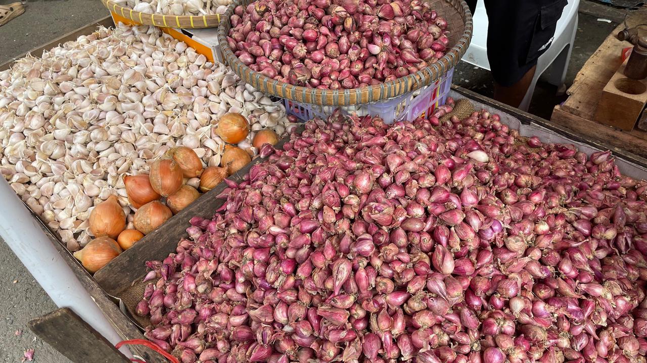 Harga Bawang Merah di Pasar Kopindo Metro Melonjak, Buat Konsumen Menjerit