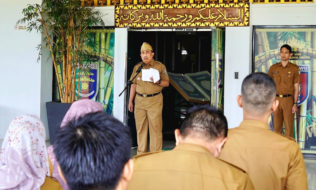 Pimpin Apel, Sekda Pringsewu Ingatkan ASN Tertib Bayar Pajak Kendaraan