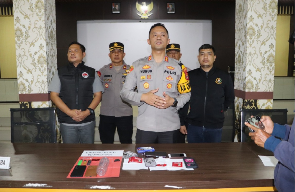 Razia Gabungan Jelang Ramadan, Polres Pringsewu Amankan Dua Pengguna Narkoba dan 13 Pelaku Prostitusi