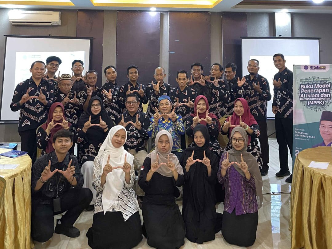 FIKOM UM Metro Gelar Bedah Buku PP-AIK: Dari Teori ke Nilai Profetis dan Profesional