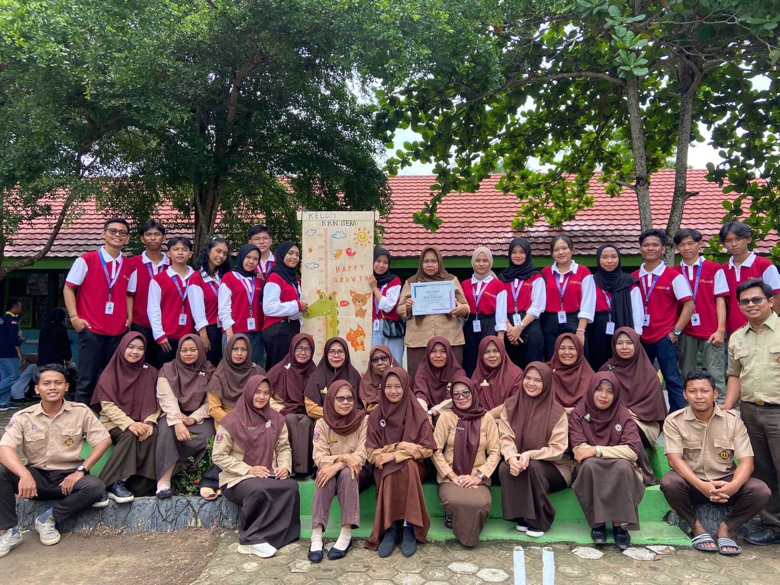 Kegiatan Mahasiswa Kelompok 103 KKN-PPM ITERA di SDN 1 Bandar Sakti Lampung Tengah