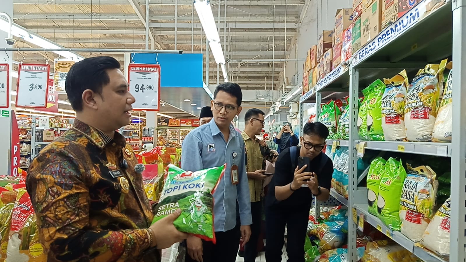 Sidak Wakil Walikota Metro Temukan 10 Merek Beras Premium Diduga Dioplos, Berikut Daftarnya!