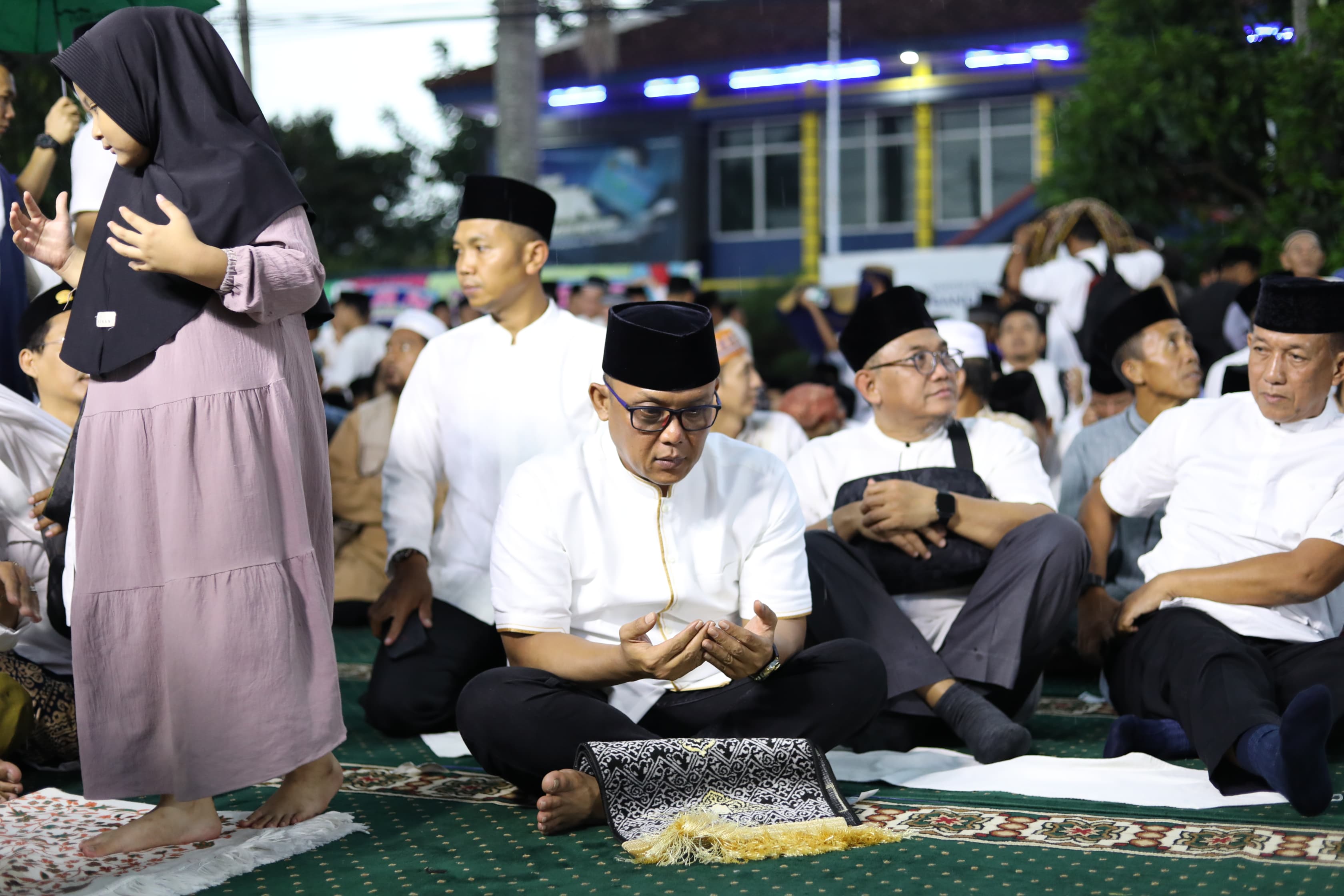 Bupati Lampung Tengah Ardito Wijaya Hadiri Lampung Bersholawat