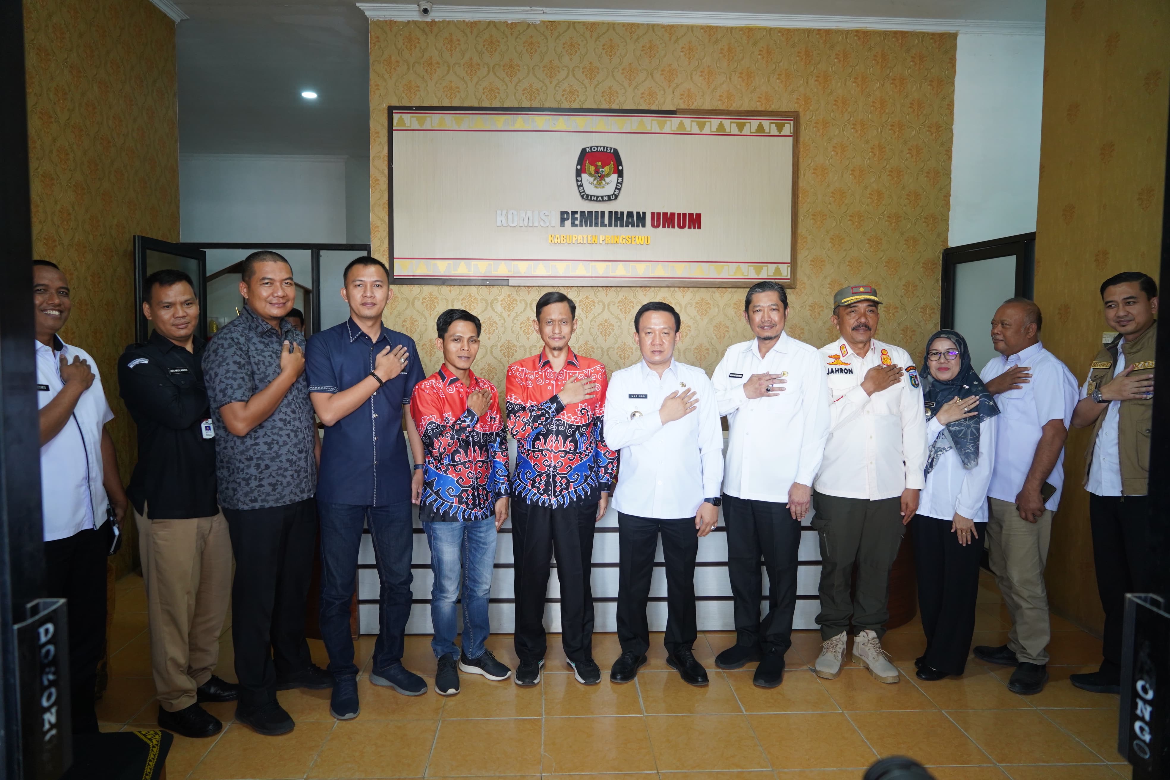 Pj. Bupati Pringsewu Tinjau Kesiapan Pilkada 2024 ke KPU Kabupaten Pringsewu