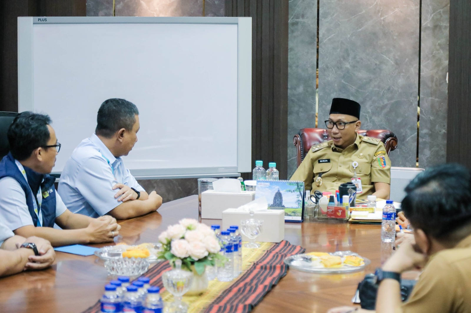 Gubernur Rahmat Mirzani Pastikan Seluruh Desa di Provinsi Lampung Teraliri Listrik 100 Persen di Tahun 2026