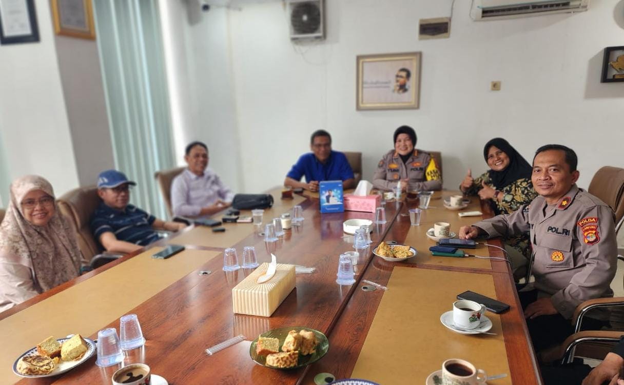 Kunjungi Balai Wartawan, Polda Lampung Sampaikan Permohonan Maaf ke PWI