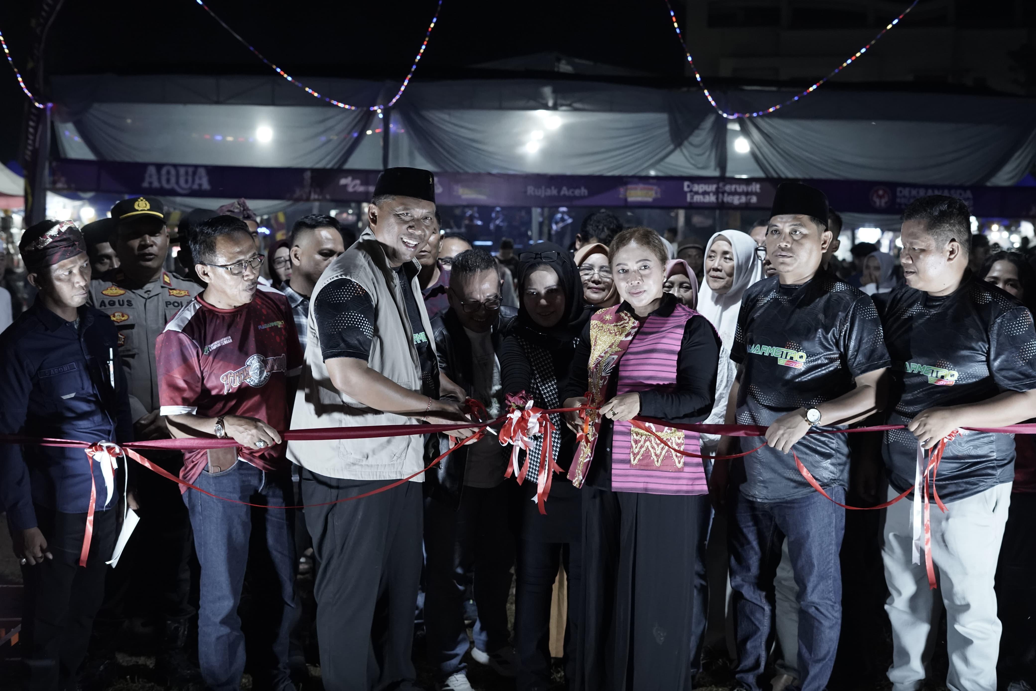 Dorong UMKM Lokal, Plt. Bupati Lampung Tengah I Komang Koheri Resmikan Pembukaan 'Pesta Rakyat Kalirejo'