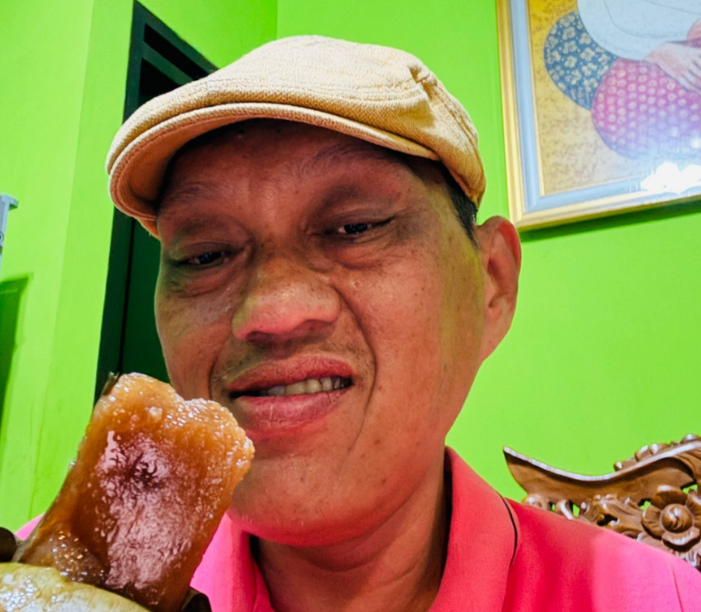 Kisah Ketimus: Manisnya Singkong Dalam Balutan Daun Pisang
