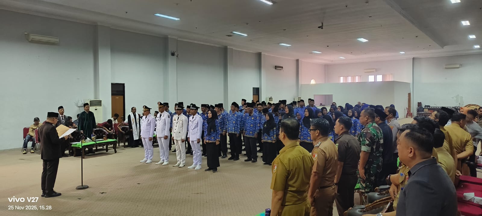 Sejumlah Pendukung KoKo Dirotasi, Bupati Tidak Hadir, Sekda : Saya Melihat Kompetensi Dan Kebutuhan 