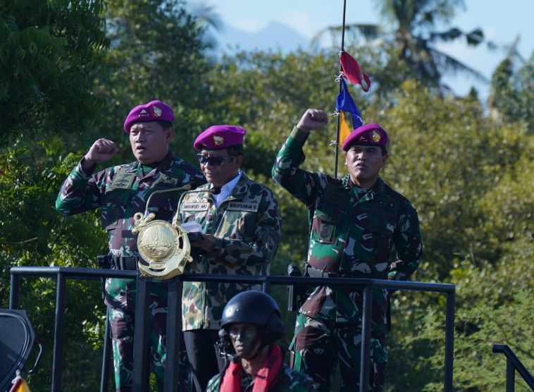 Jadi Warga Kehormatan Marinir, Mahfud MD: ”Saya Bangga pada TNI AL”   