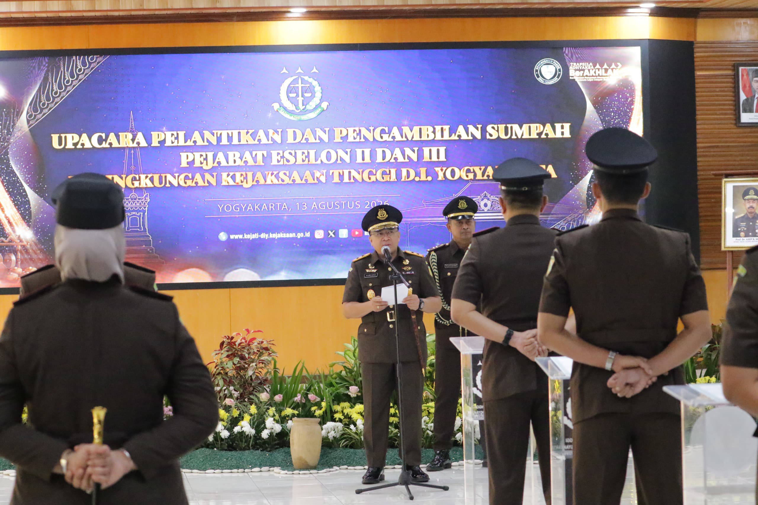 Kajati DIY Lantik Pejabat Eselon II dan III, Tekankan Integritas dan Profesionalisme