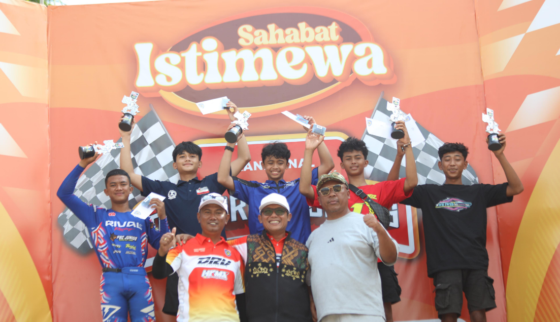 Beri Apresiasi, Bupati dan Wabup Lamteng Hadiri Grand Final Turnamen Grasstrack dan Motocross Motorance