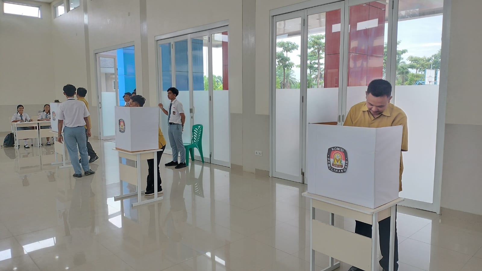 Keren, Pemilihan Ketua OSIS SMA Yos Sudarso Metro Berlangsung Layaknya Pemilu Presiden