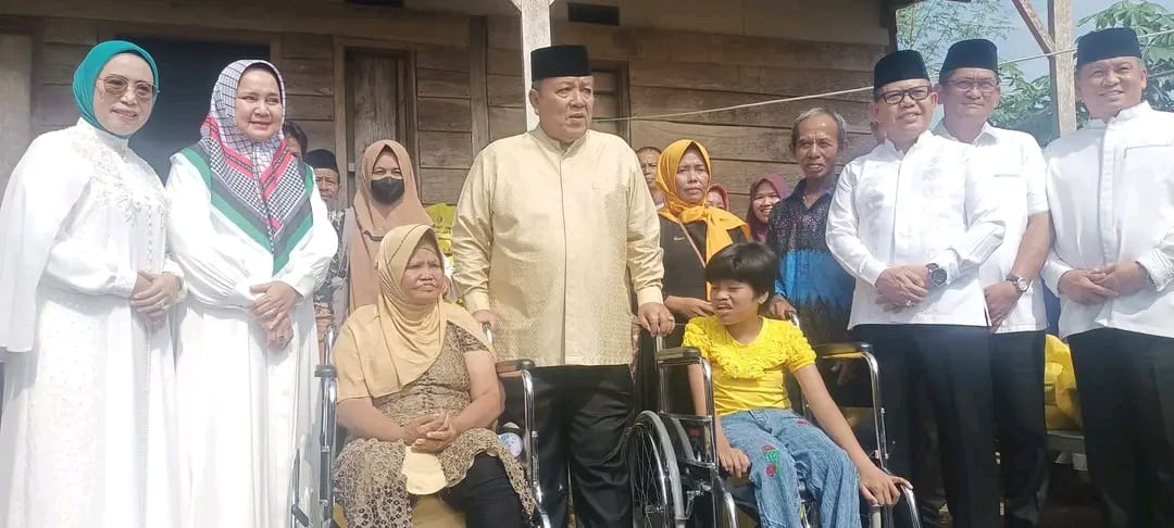 Kunjungi Mesuji Gubernur Lampung Beri Bantuan Pada Masyarakat 