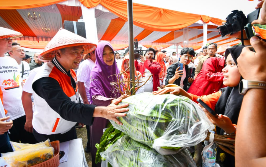 AMY Hadiri Pesta Rakyat Petani di Lampung, Riyono Caping: Bukti Nyata Keberpihakan PKS