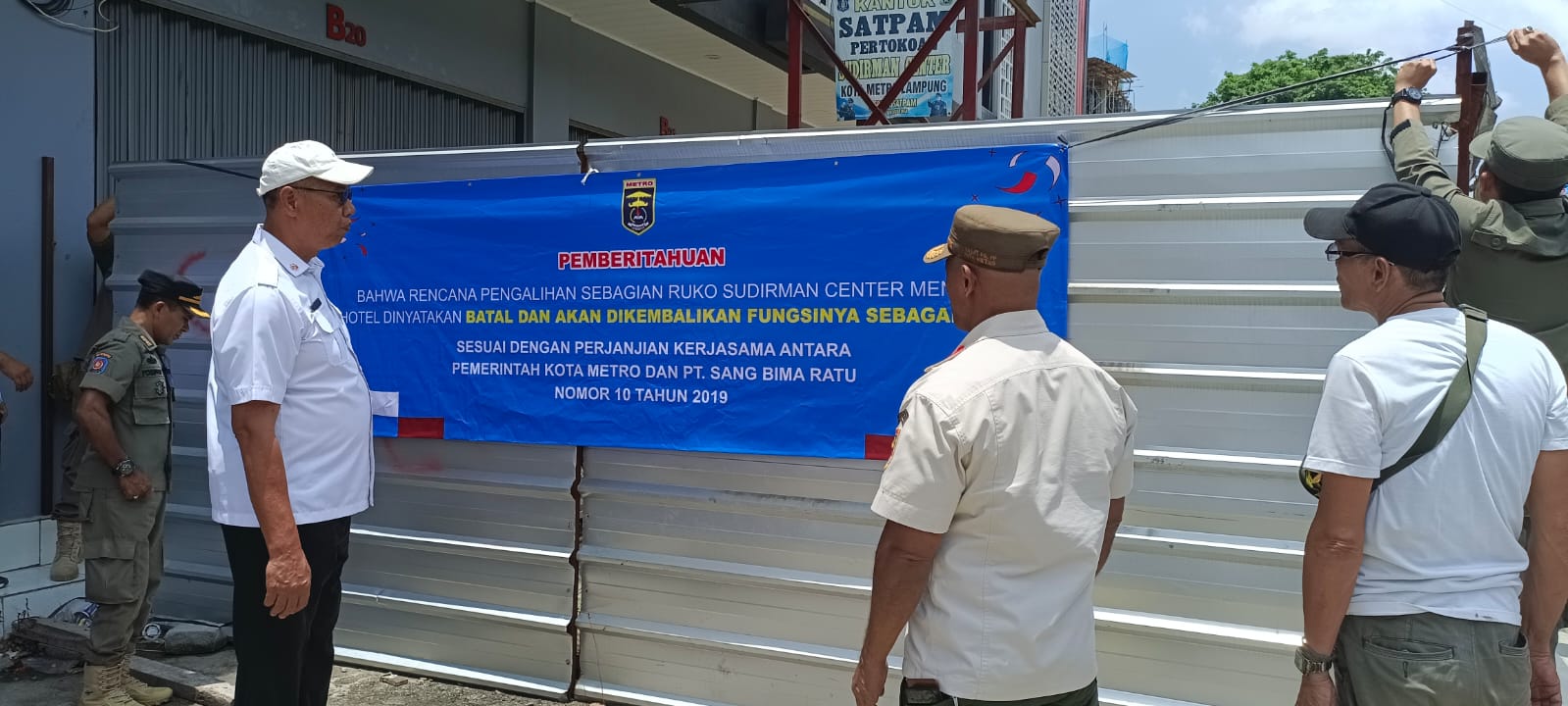 8 Bulan Disegel, Bangunan Ruko Sudirman Akhirnya Dibuka Lagi